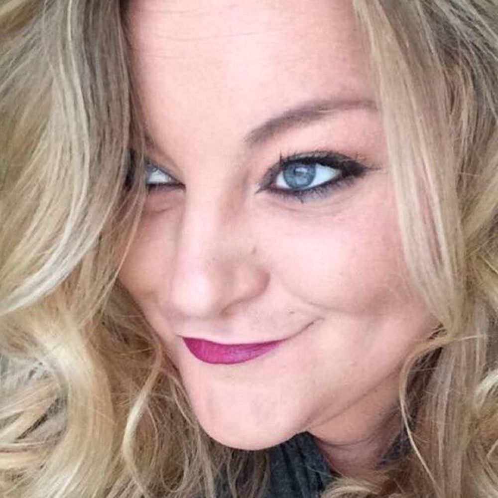 Meet your Posher, Cortney